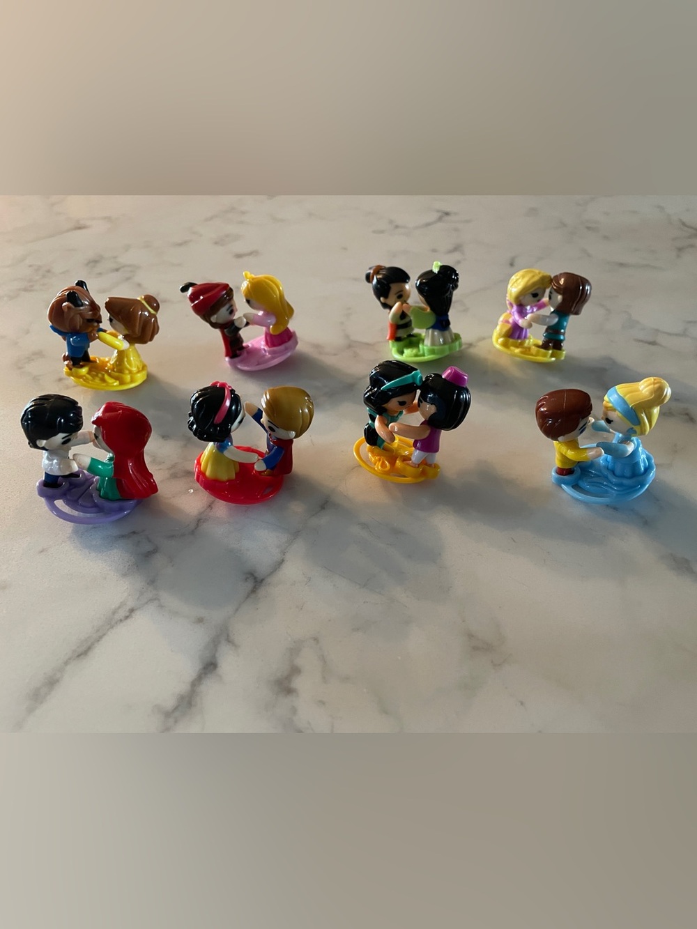 Kinder Surprise Disney 2017 Princess & Prince Dancing Sets
